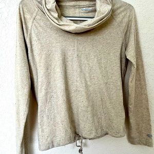 Colombia cowneck long-sleeved shirt